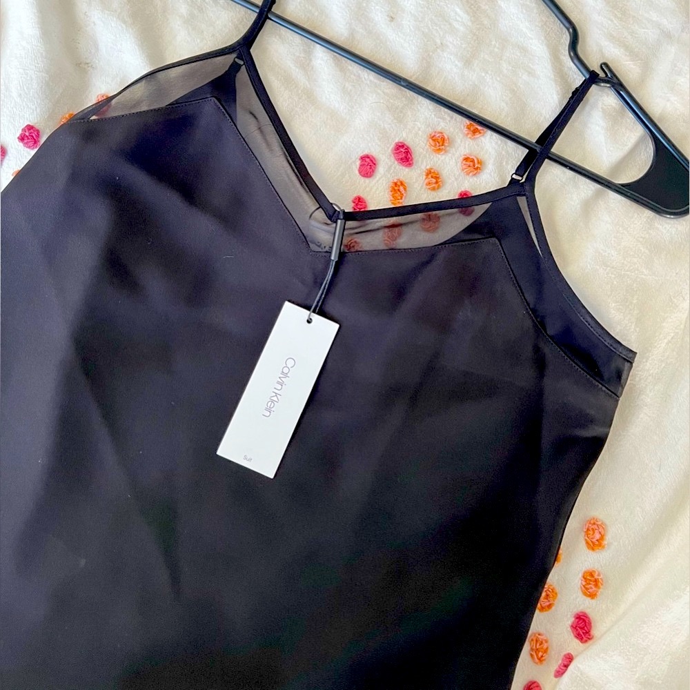 Calvin Klein Top - Picture 2 of 2
